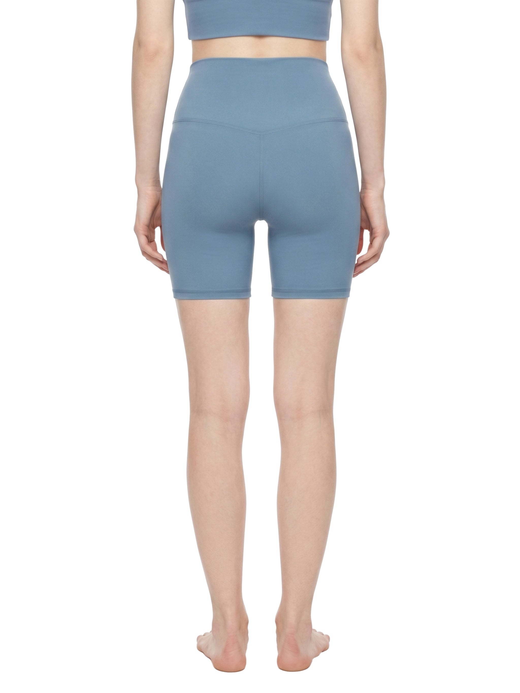VANTA High-Rise Shorts